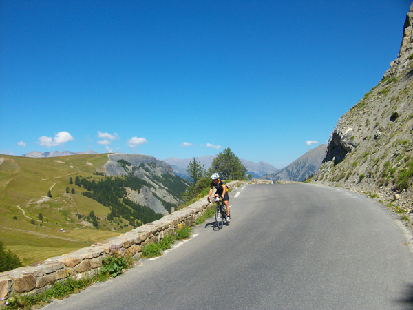 Col de la Bonnette Restefond sur la route des grandes Alpes photo ADT04/GBe