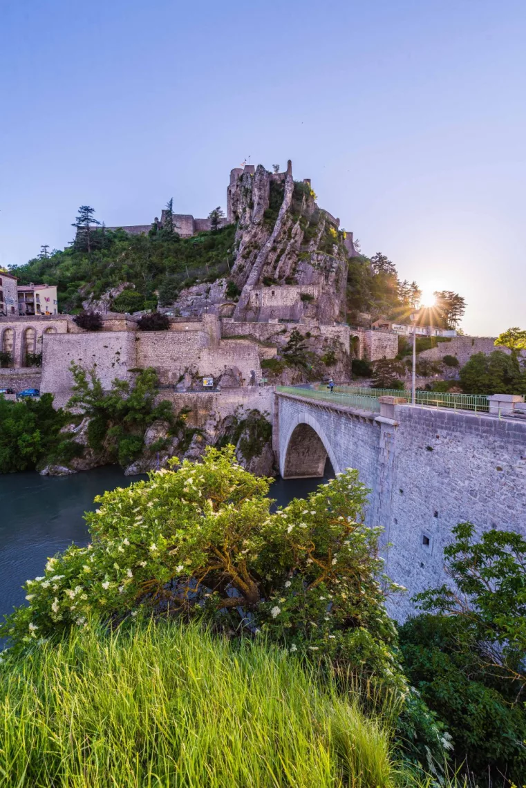 Vue de Sisteron et de sa citadelle - ©Teddy Verneuil