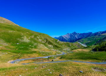 Col de la Bonette sur la Route des Grandes Alpes ©T. Verneuil