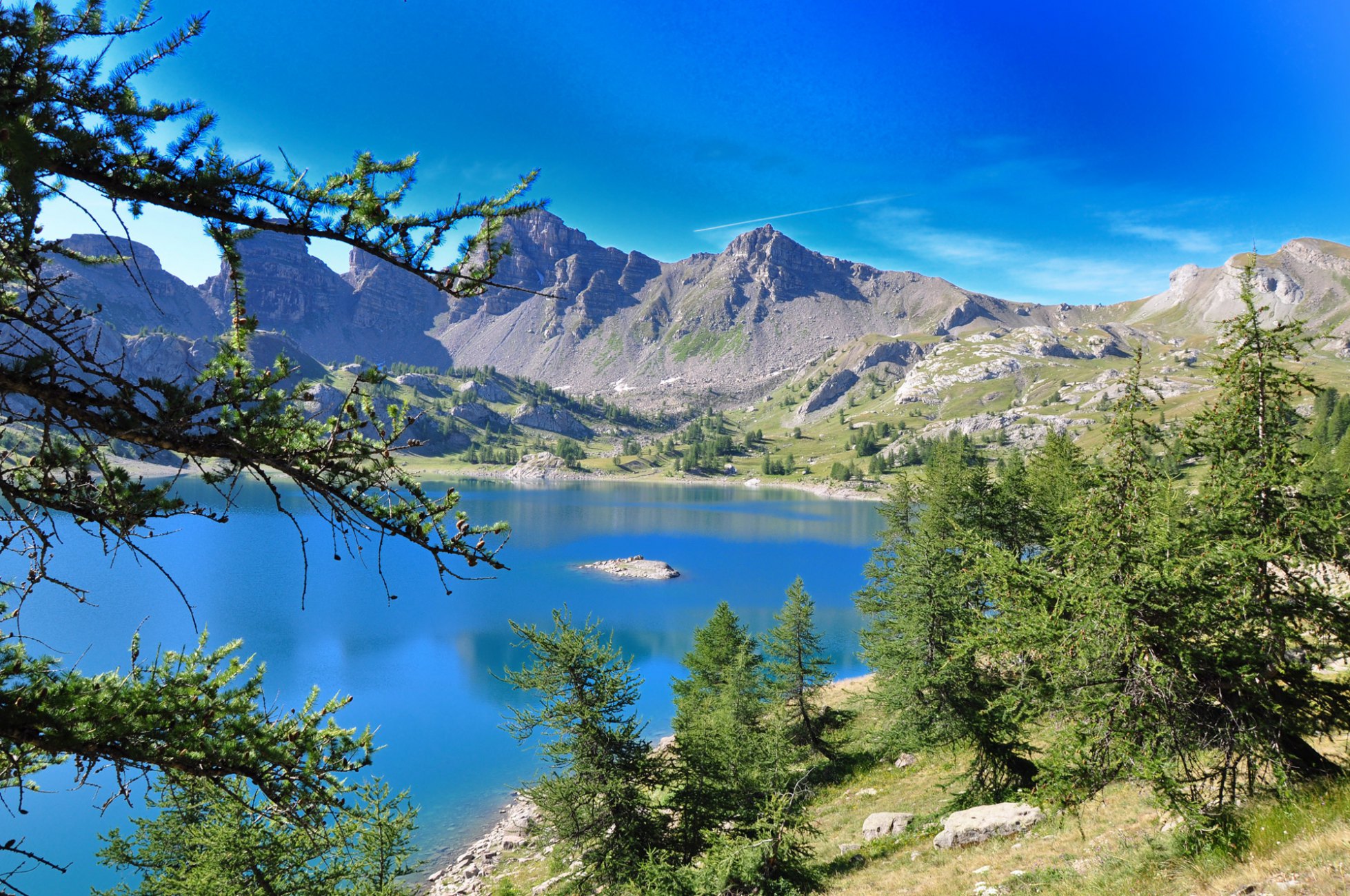 Lac Dallos Alpes De Haute Provence Tourisme