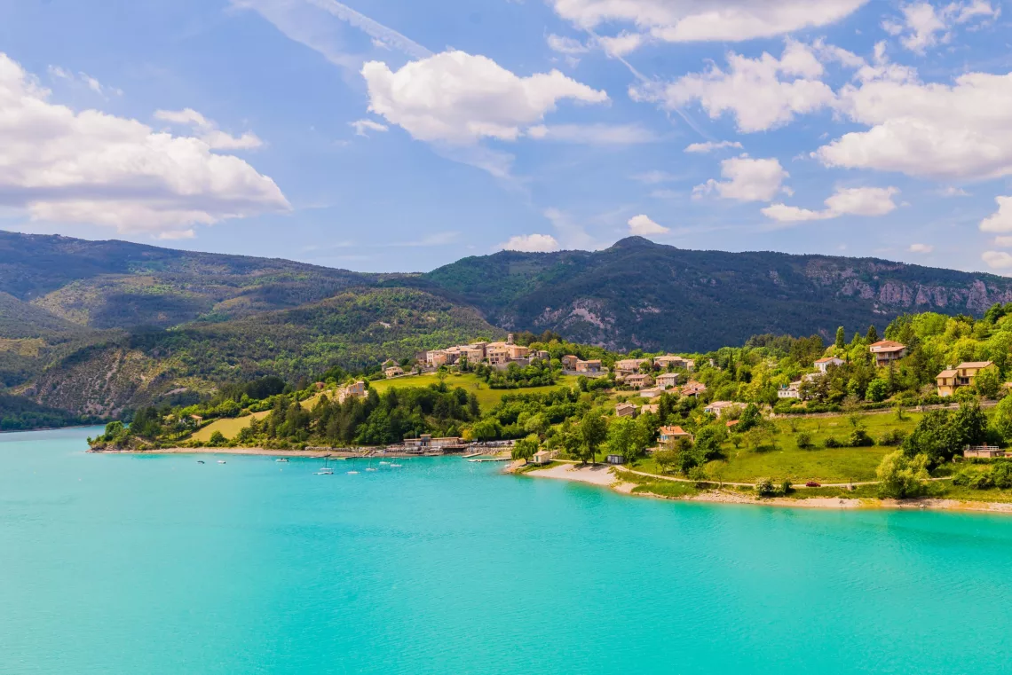 lac de Castillon dans le Verdon ©AD04/T. Verneuil