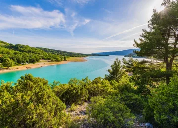 Lac de Sainte-Croix-de-Verdon ©T. Verneuil