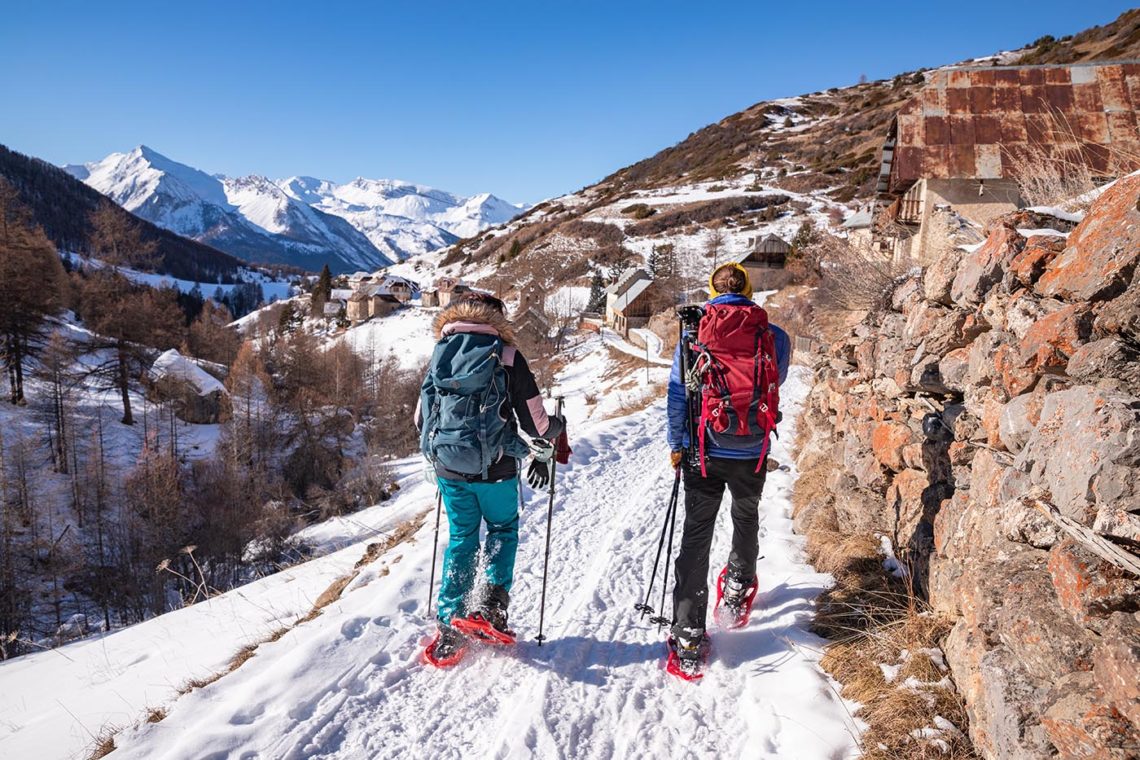 Randonnée à raquettes à neige à Fouillouse en Haute Ubaye ©AD04-Itinera Magica