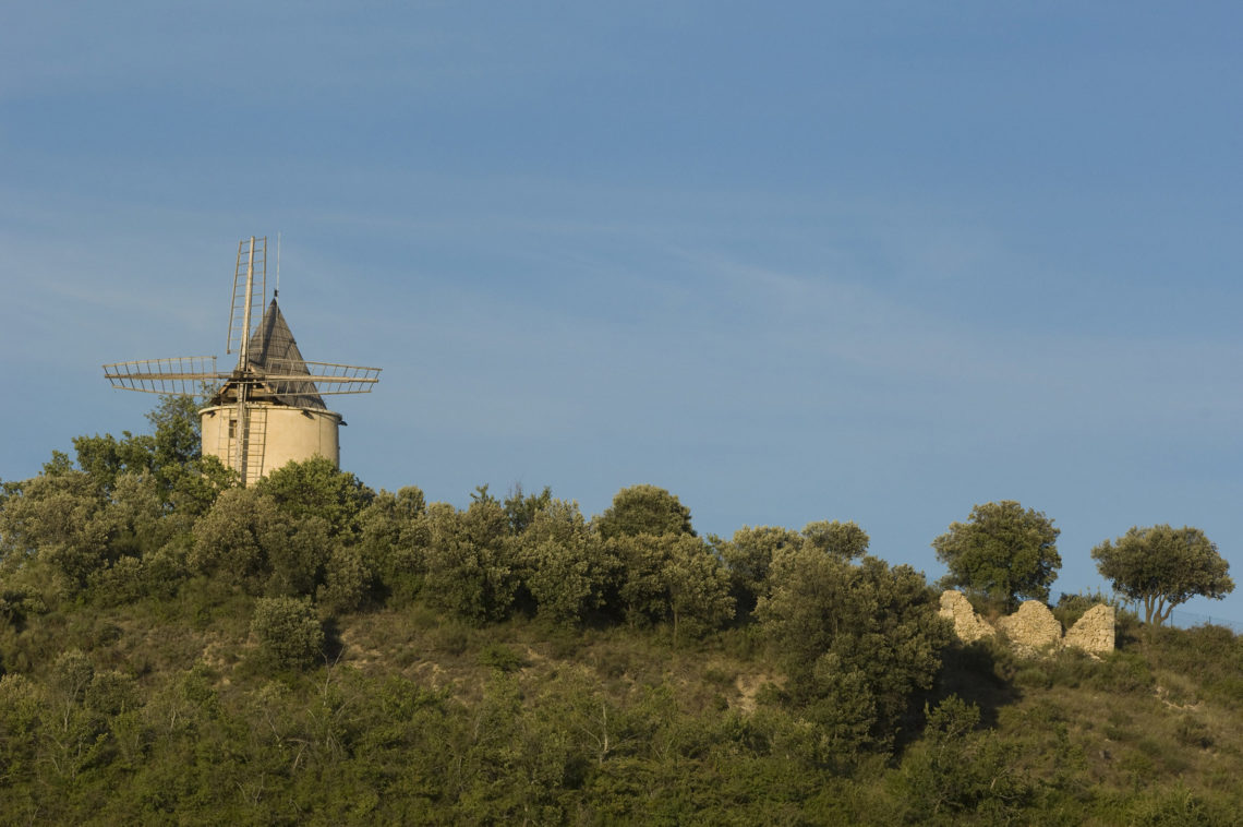 Moulin de Montfuron ©AD04-Michel Boutin